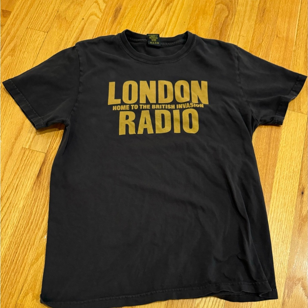 Men’s Vintage Graphic T-shirt.